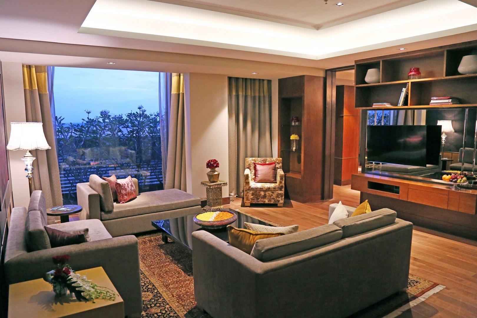 Taj Bangalore Devanahalli Exterior photo A living room in a suite at the Taj Mahal Palace, Mumbai