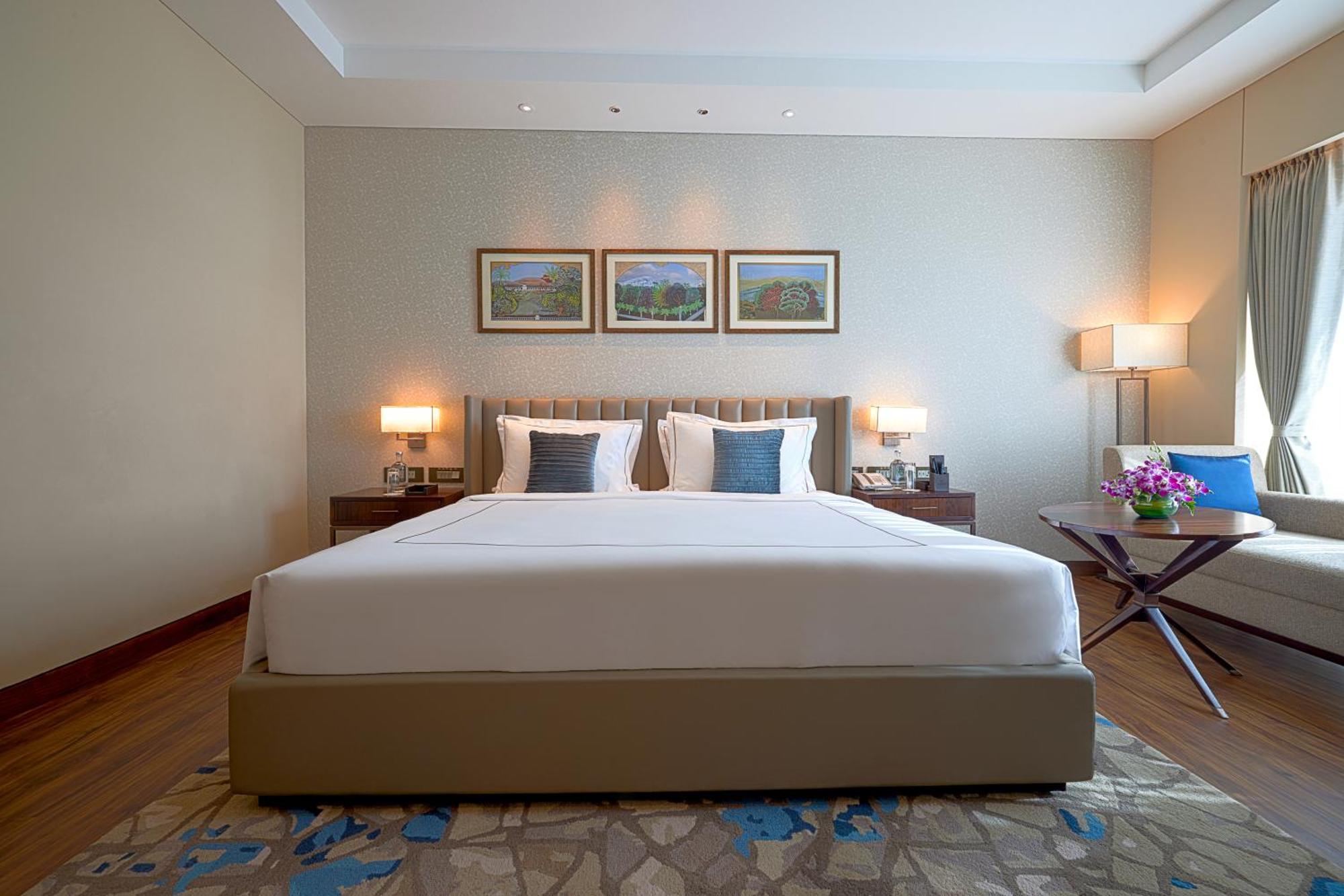 Taj Bangalore Devanahalli Exterior photo A bedroom at the Taj Bengal