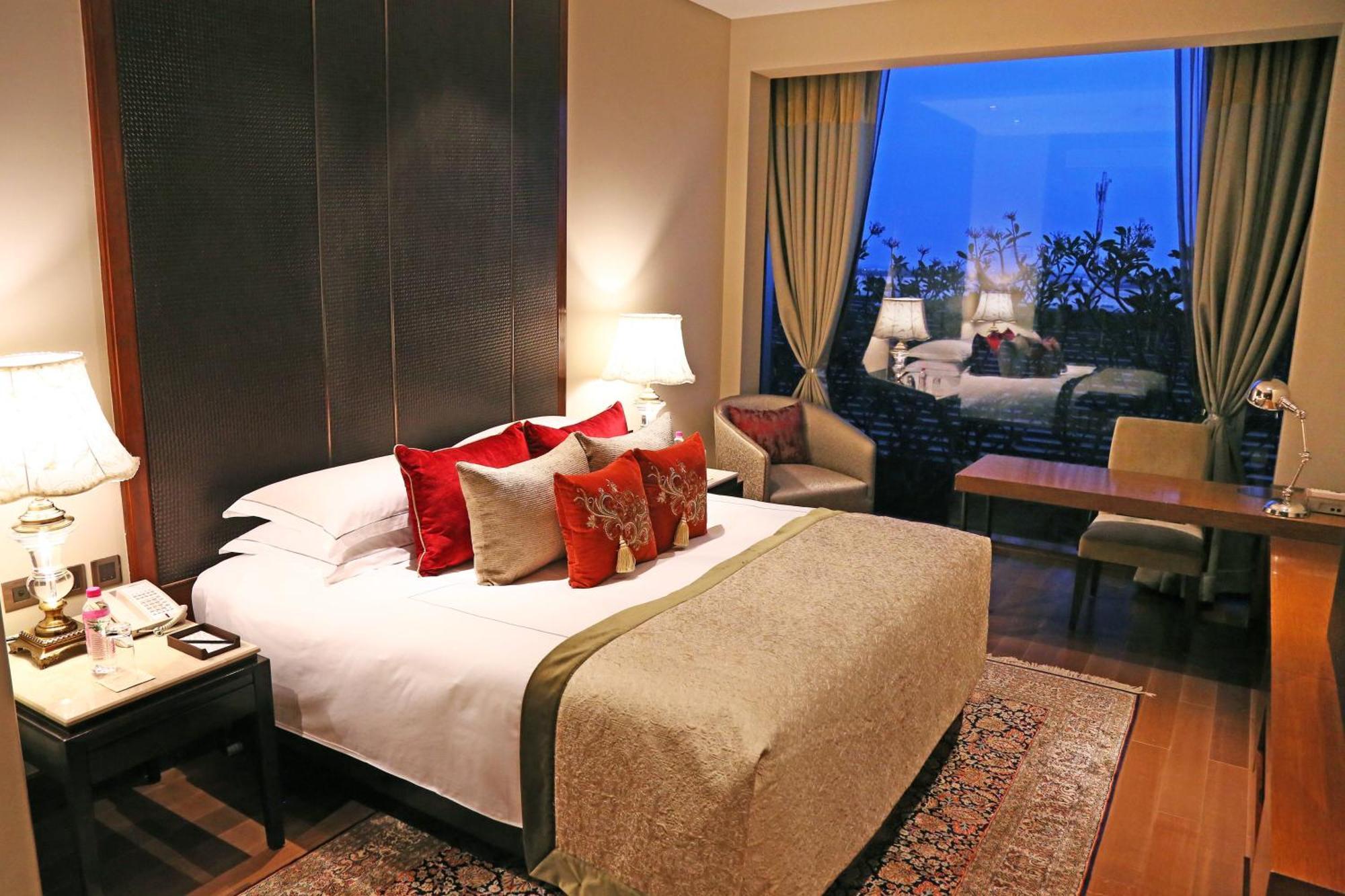 Taj Bangalore Devanahalli Room photo A room at the Taj Mahal Palace